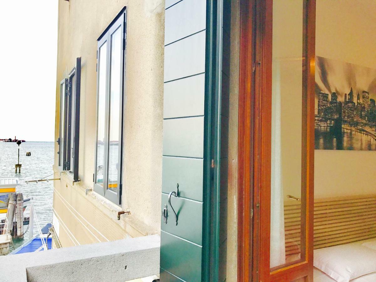 Ca' Monica Panoramic-canal View, Biennale Appartement *