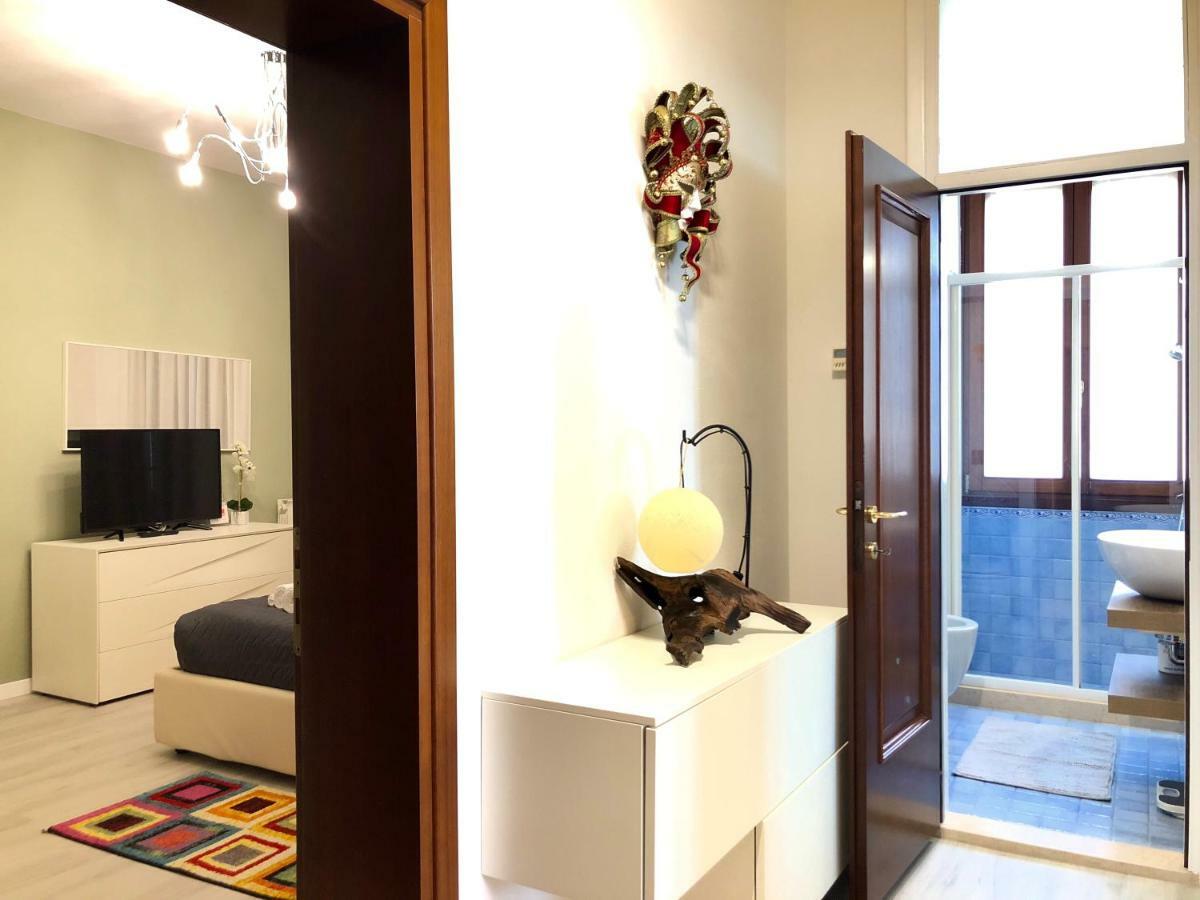 Ca' Monica Panoramic-canal View, Biennale Appartement *